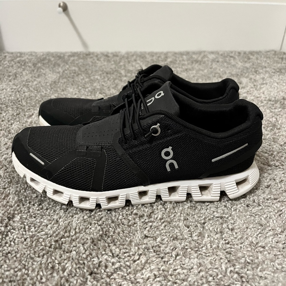 Women’s On Cloud 5 Running Shoes